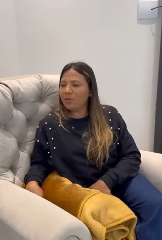 H2909010 Fui expulsa de casa part2