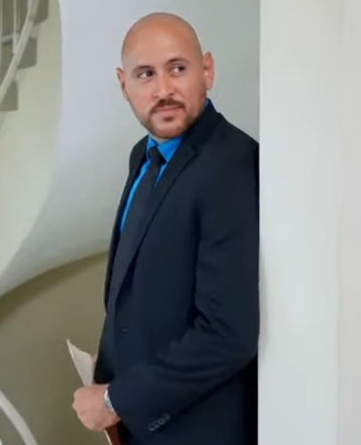 H3110007 La llamaron plástica la criticaron sin saber que era la jefa parte 2