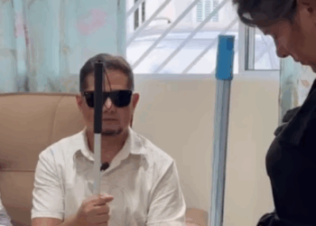 H0805006 Fingiu estar cego para fazer isso sua esposa part2