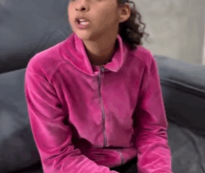 H0711002 Ela fazia isso com minha filha quando eu não estava part2