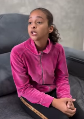 H0711002 Ela fazia isso com minha filha quando eu não estava part2