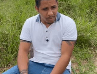 H1015003 irmã dela dá um carro para namorado para que ele deixe part2