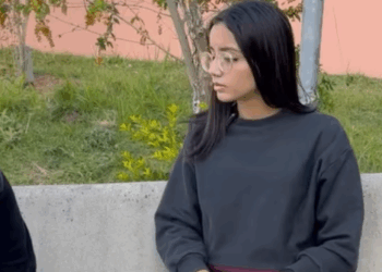 H1003003 Secretária se apaixonou por um colega sem saber que na verdade ele era dono part2