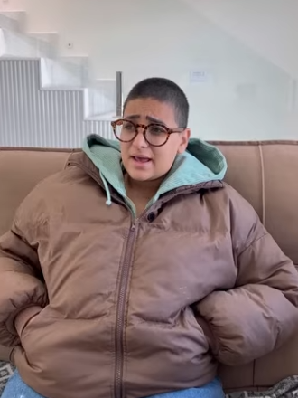 H1116010 Convidou irmã para casa dela ela veio com família part2