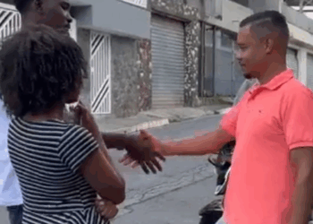 H1105004 Ela viu ele com outra mulher no final part2