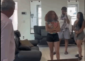 H1103007 Pai dá uma grande lição na sua filha desobediente part2