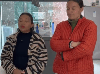 H1215009 Ele vem com namorada para morar na casa da tia sem permissão,e tia faz isso part2