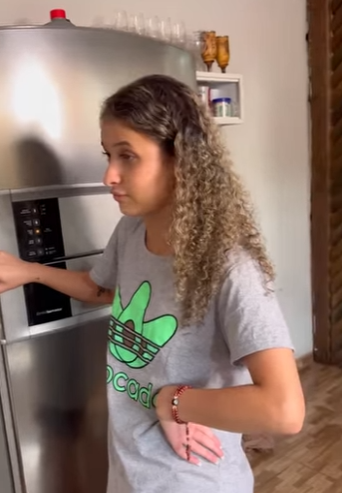 H1211005 Tentou enganar ex marido mas cunhada descobriu tudo part2