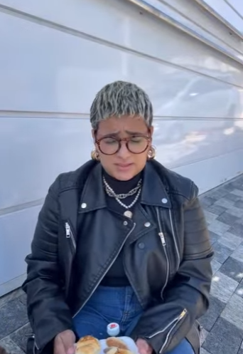 H1003014 Nunca se sabe de quem vai precisar part2