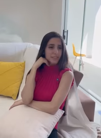 H0721007 Sua esposa não queria que ele usasse seu carro part2