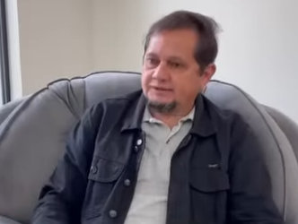 H0721006 Com anos ela queria que os seus pais desse de tudo para ela part2