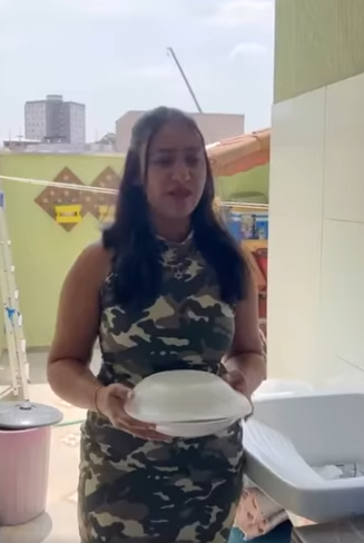 H1305002 Ela chegava do trabalho tinha que lavar cozinhar, enquanto marido estava sem fazer nada até part2