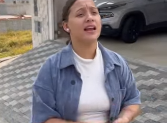 H1303008 Levou as amigas para casa do vizinho part2