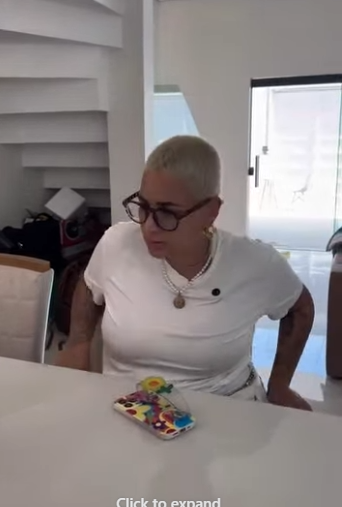 H1019006 Se somos todos iguais por que você tão diferente dos outros part2