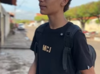 H1306008 Esposa faz de tudo para marido na descobrir ema situac terri v& part2