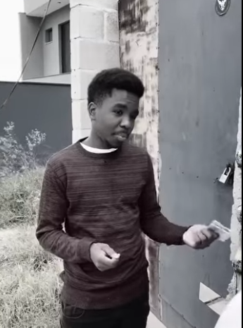 H1614003 Depois de um tempo ela retorna para ajudar ex marido part2