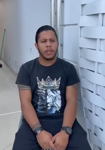 H0214005 Eles chegavam todos os dias às da manhã para pegar comida parte 2