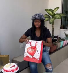 H1603009 Pequenos presentes sempre guardam grandes detalhes, só temos que apreciál los parte 2