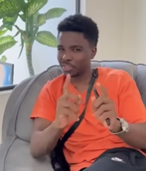 H1614007 Sua mãe lhe enviava dólar por semana ele achava pouco parte 2