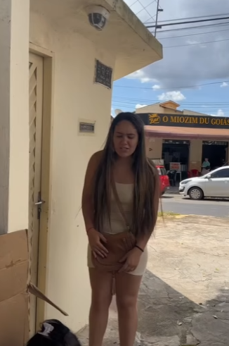 H1611008 Pai milionário queria saber da HONESTIDADE HUMILDADE das suas filhas, por isso ensina uma grande lição part2