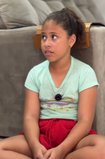 H1821004 MADRASTA FAZIA PRÓPRIA ENTEADA COMER NO CHÃO MARIDO TEM QUE TOMAR ATITUDE part2