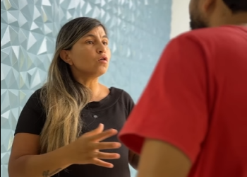 H0206003 Ma estava descontando stress na filha ate que pai decidiu resolver situac part2