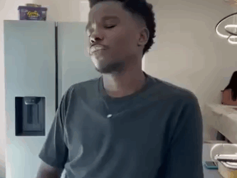 H0114002 Sua família foi visitá la por alguns dias acabaram ficando semanas parte 2