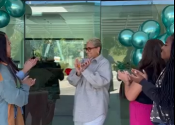 H0203001 Com tempo entendi que nem todo mundo se chama amigo nem todo mundo comemora suas conquistas part2