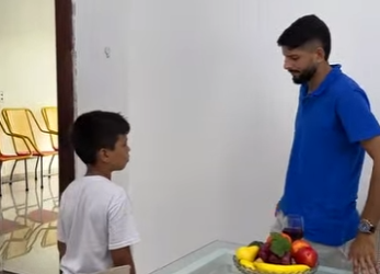 H0301001 Menino Ge nio Salva Vida da Ma com Este Truque part2