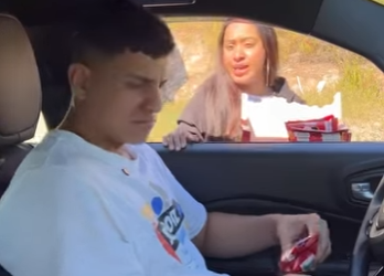 H0203006 Eles duvidaram da honestidade dessa moça vida lhe deu uma surpresa part2