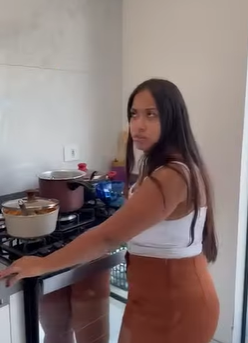 H1918011 Esse casal comia bem todos os dias sem trabalhar part2