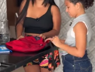 H2121001 MADRASTA JOGOU ÁGUA NO MATERIAL ESCOLAR DA ENTEADA MARIDO DELA DESCOBRE TUDO part2