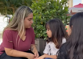 H2209005 Garota ensina uma grande lição uma empresária part2