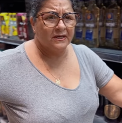 H1911006 Eu vi Marido humilhand0 ela no meio do mercado não aguentei tive que falr umas boas pra esse s4fado,ela tem que acordar part2