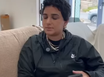 H2214012 Ela deu um carro para marido veja como ele pagou parte 2