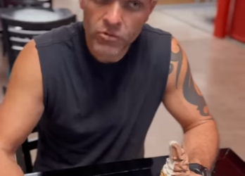 H2211004 Meu Namorado nunca deixa eu postar nada da gente nas minhas redes sociais,esse cara tá escondendo alguma coisa parte 2