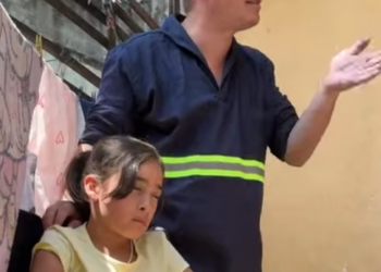 H2315007 Abandonou sua filha especial seu esposo depois de se formar part2