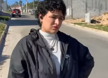 H2218009 Vendedor julga cliente pela aparência,mais vai acabar se arrependendo part2