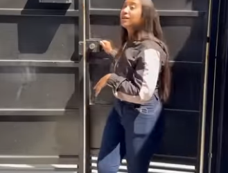 H2218011 Nos negócios dinheiro vale mais que palavra part2