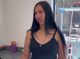 H2203011 Come esparguete da vizinha sem permissão part2