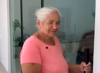 H2306002 Filha alugou casa da mãe dela para gastar dinheiro sem lhe dizer nada part2