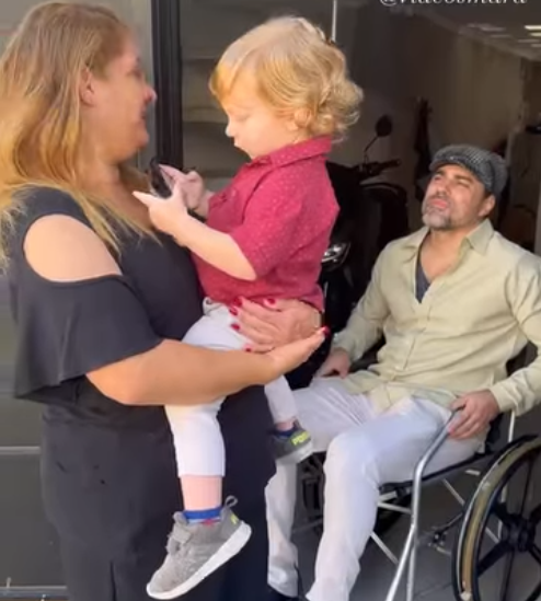 H2209018 Mãe solteira nega seu filho para sair com homem endinheirado part2