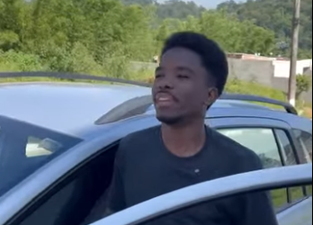 H2319005 Precisava de um carro vizinha queria comprar casa dele se aproveitando da situação part2