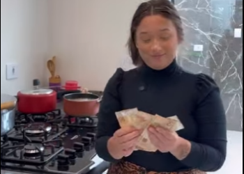 H0403007 Toda vez que ela ia fazer uma macarronada em casa, as amigas tinham que ajudar com reais part2