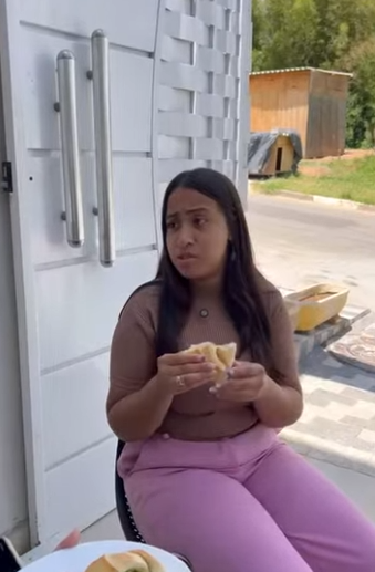 H2319016 Vendia comida, mas comia da mesma que vendia aos part2