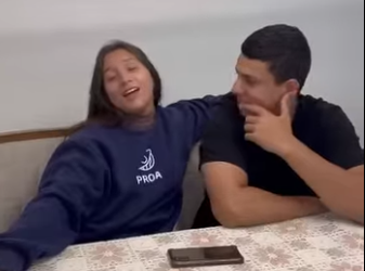 H2319015 Eles chegavam na mesma hora de almoço sem avisar na casa de uma amiga não encontrava que fazer part2