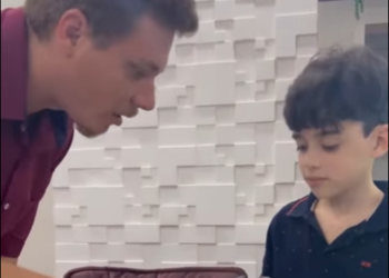 H0315014 Pai elabora um plano para dar uma lição ao seu filho mal educado part2