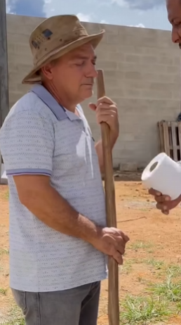 H2506019 Patroa pagou no flagra funcionário humilhando part2