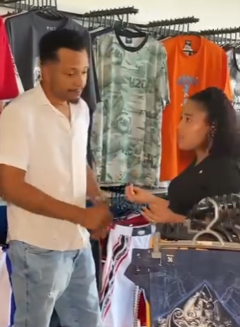 H0409006 Essa vendedora tratou dessa forma por conta da sua aparência part2