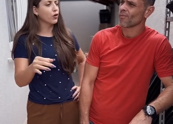 H2808003 Fui comprar umas roupas passei maior vergonha,o cartão não passou,meu Marido cancelou limite só pra pirraçar comigo parte 2